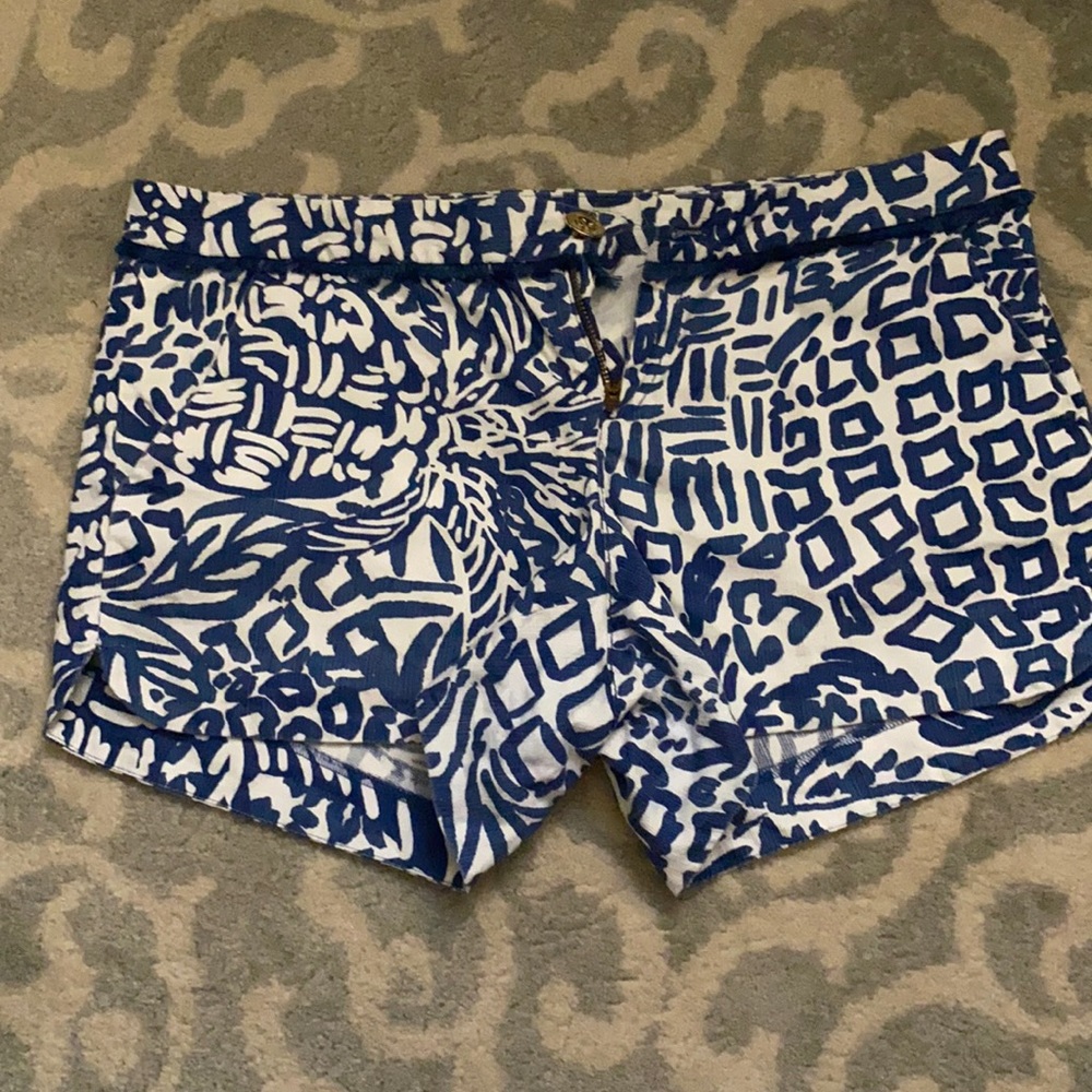 Lilly Pulitzer shorts size 4